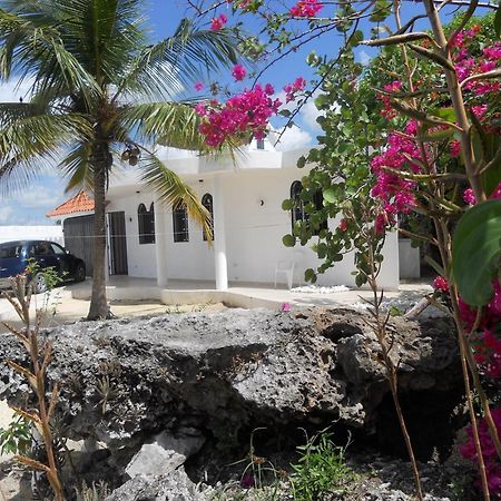 Guesthouse Villa La Isla La Romana Eksteriør bilde
